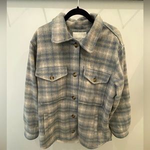 Shacket - blue & gray plaid size L